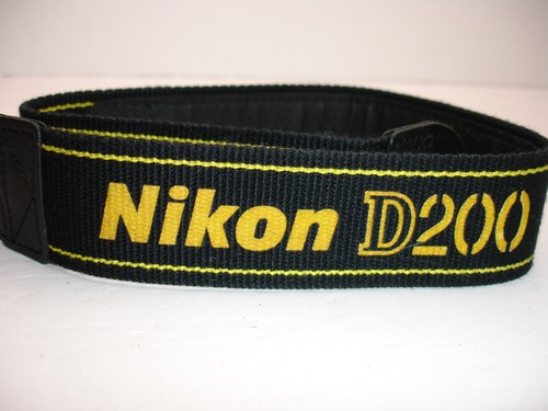 Nikon d200 genuine dslr - nikon,